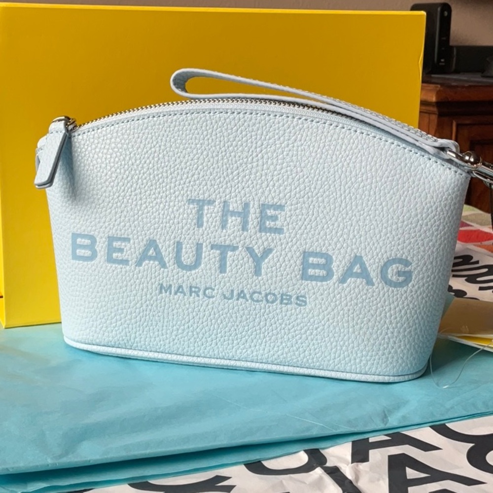 🩵🌦️🩵 MARC JACOBS THE BEAUTY BAG 🩵🌦️🩵 NWT 🩵🌦️🩵